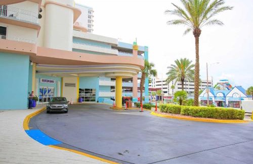 Brush - Stewarts House | Stunning 2BR Oceanfront Beach Villa - 3 Balconies