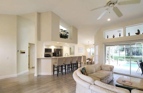 Deep Creek House | Stunning 3/2 pool home in the heart of Punta Gorda - Pelican Poolside