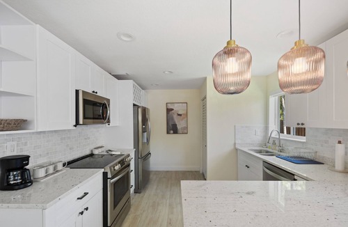 Royal Poinciana House | Stunning 3 BDR Beach House + Private Yard in Miami