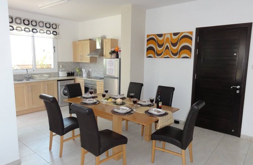 Pernera Villa | Stunning 3 Bed villa with pool,Wifi,Mins to the Beach & amenites