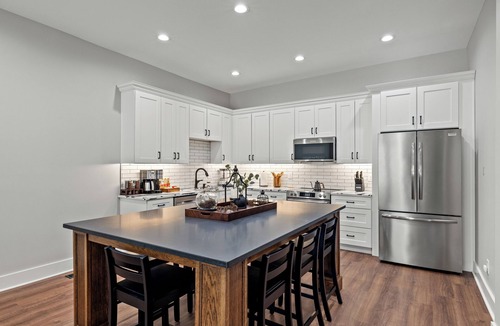 Georgetown House | Stunning 3BR Cottage, Fire Pit, Near Horse Park, Walkable to Downtown