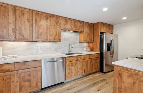 Vail Condo | Stunning 3BR | Private Decks A/C Fireplace & Panoramic Vail Mountain Views