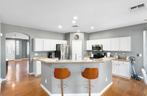 Anthem West House | Stunning 4BR Home｜Dedicated Workspace, Spacious Backyard & Pet-Friendly #41697