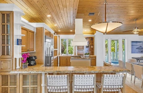 Layton House | Stunning 5BR open water view home in Long Key, perfect for groups of 10!