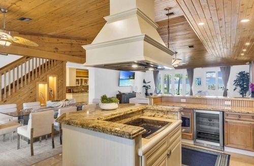 Layton House | Stunning 5BR open water view home in Long Key, perfect for groups of 10!