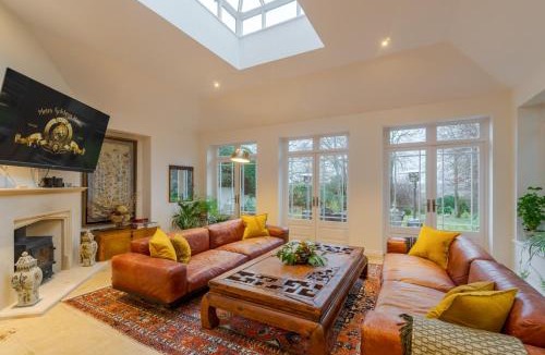 Wargrave House | Stunning 7-bedroom countryside home