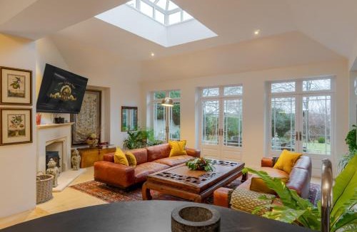 Wargrave House | Stunning 7-bedroom countryside home