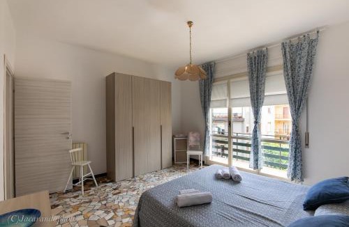 Cinque Terre Apartment | Stunning Apartment in a Villa near the beach
