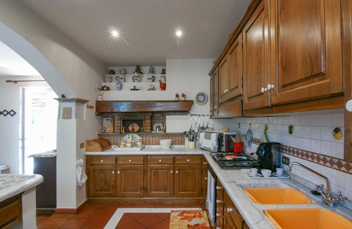 Querceta Apartment | Stunning apartment in Querceta with WiFi
