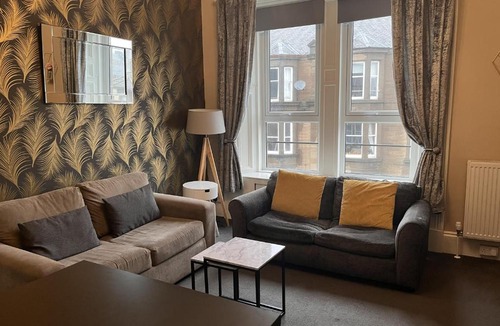 Dundee Apartment | Stunning apartment on Perth Rd-mins from City Centre Dundee
