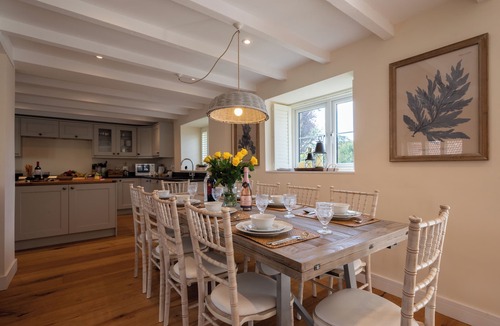 West Down House | Stunning Barn Conversion | Hot Tub | Log Burner | Near Woolacombe & Croyde Beach