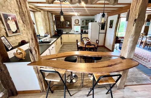 Courgeac House | Stunning Barn Conversion with Private Pool