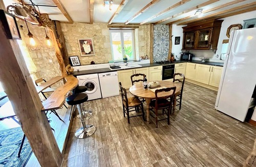 Courgeac House | Stunning Barn Conversion with Private Pool