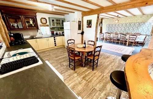 Courgeac House | Stunning Barn Conversion with Private Pool