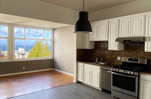 Russian Hill Apartment | Stunning Bay View - 2bdr/1ba Apartment - RussianHill/North Beach-Modern