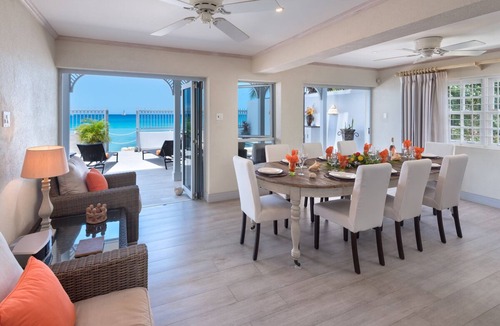 Merlin Bay Villa | Stunning Beachfront Villa with Plunge Pool - Westshore