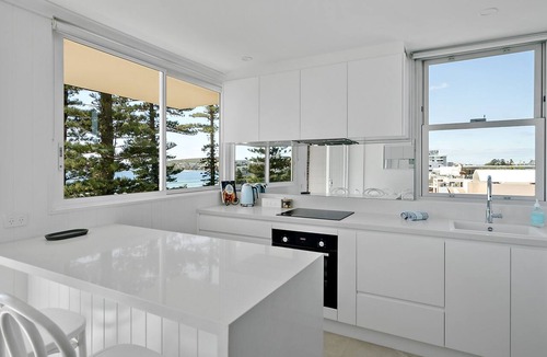 Manly Apartment | Stunning Beachfront Fully Renovated Beach Views