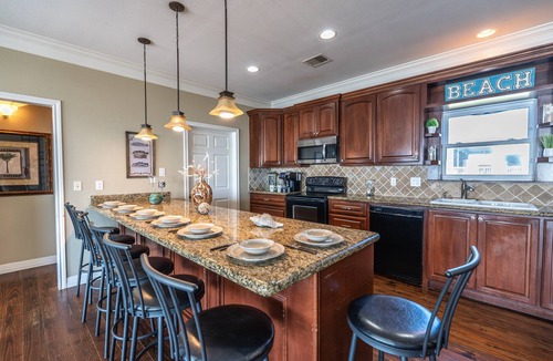 Port Bolivar House | Stunning | Beachfront | Large Deck | Sleeps 14