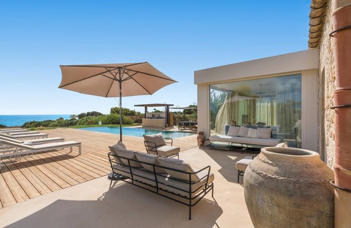 Scicli Villa | Stunning beachfront villa with pool and direct access to the sea in Sampieri - DiCasaInSicilia