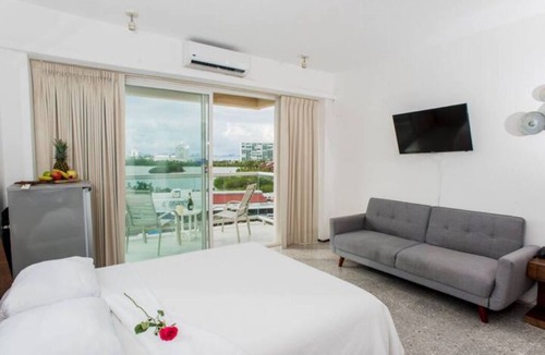 Punta Cancun Condo | Stunning Beachfrt 2BRM Condo on Cancun Beach.Step Onto Sand & Walk to Nightlife!