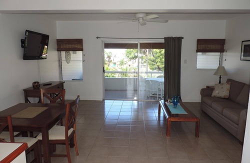 Dickenson Bay Villa | Stunning Beachside Apartment in the beautiful Dickenson Bay
