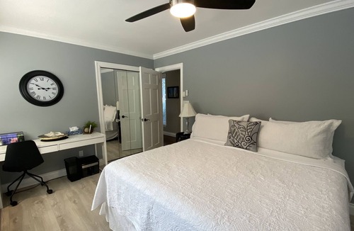 Regional District of Nanaimo House | Stunning Bluff Oceanfront