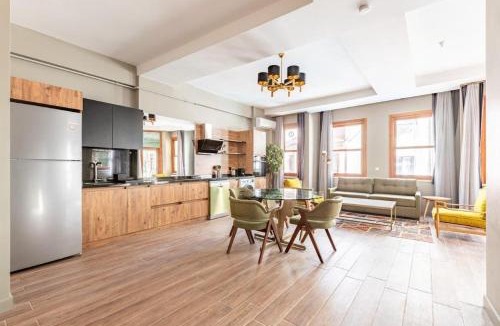 Balat Apartment | Stunning Bright Central Modern 1BD Balat Gem! #328