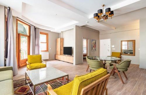Balat Apartment | Stunning Bright Central Modern 1BD Balat Gem! #328