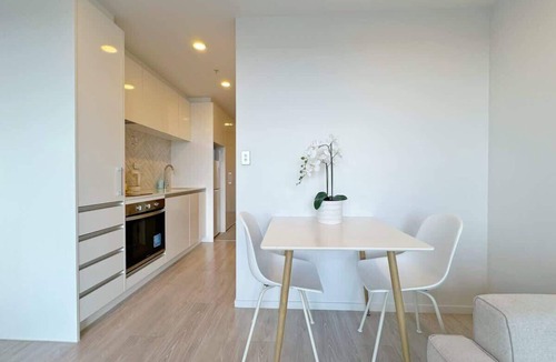 Auckland Central Business District Apartment | Stunning & Bright Studio in Central -Swimming Pool