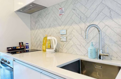 Auckland Central Business District Apartment | Stunning & Bright Studio in Central -Swimming Pool