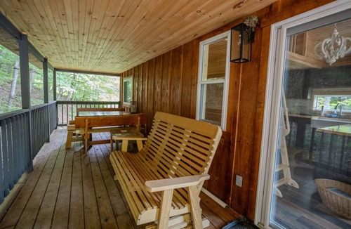 Dailey Cabin | Stunning Cabin & Mountain Hiking!