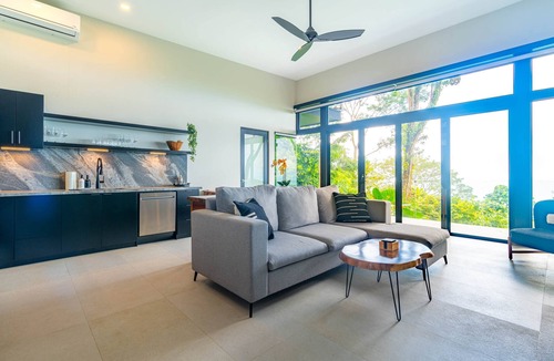 Hatillo House | Stunning Casita with Infinity Pool 180° Ocean View