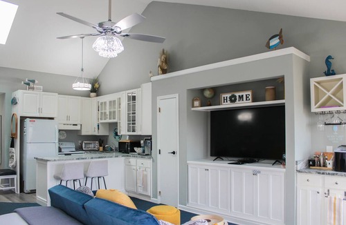 Surfside Beach Condo | Stunning Condo- minutes to the Beach!