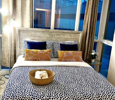 CityPlace Apartment | Stunning condo wit amazing view 5mins from cntower