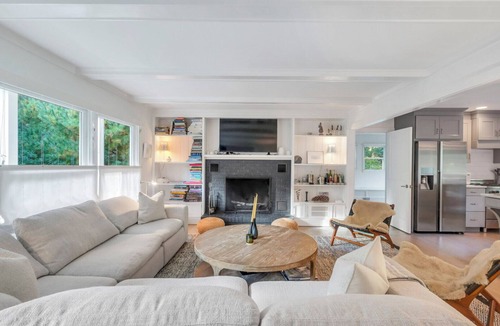 North Haven House | Stunning Contemporary Sag Harbor Estate, Minutes to Sag Harbor Village,.
