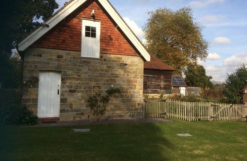 Uckfield House | Stunning converted barn set in 80 acres of glorious English countryside