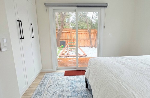 Port Union House | Stunning Custom Luxury 2-Bedroom GARDEN SUITE