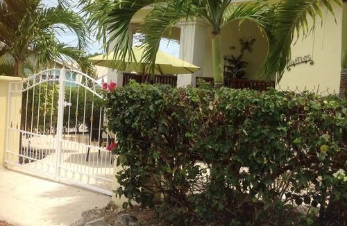 Holder's Hill House | Stunning detached property near Sandy Lane on beautiful West Coast of Barbados
