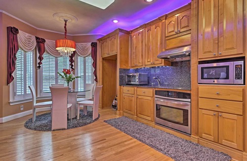 Duluth House | Stunning Duluth Family House w/Fireplace & Patio!