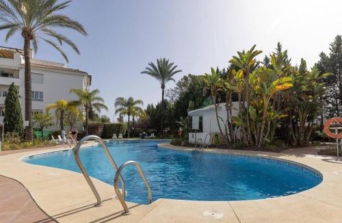 Marbella Apartment | Stunning Duplex 5 minutes from Puerto Banús