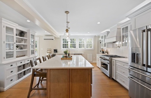 West Dennis House | Stunning Five bedroom Captain's Home sleeping 12!
