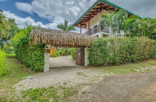 Playa Guiones House | Stunning & Fully-Equipped Beach Pad - 5 BR Suites, Pool & 4 Minute Walk to Beach