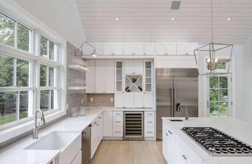 Village of East Hampton House | Stunning Hampton Holiday Family Fantasy for your Team