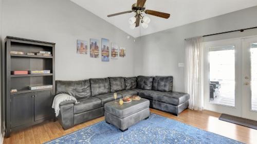 Providence Lakes House | Stunning Heated Pool House for 10 in Brandon, FL