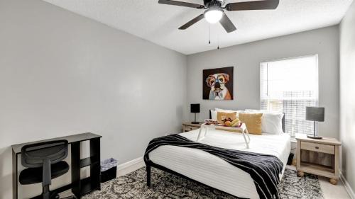 Providence Lakes House | Stunning Heated Pool House for 10 in Brandon, FL