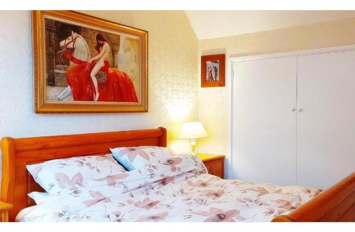 Chapel Saint Leonards House | Stunning Holiday Cottage nr Skegness in Sunny Chapel St Leonards Just mins from the Beach & Attractions - Perfect for Couples & Family's who love to Relax but want Exciting Adventures nearby! Large Pet Friendly garden!