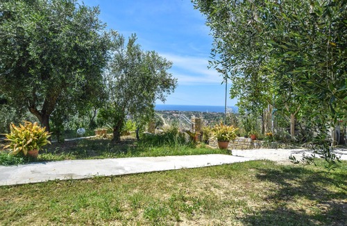 Castellabate House | Stunning home in Castellabate with house sea view
