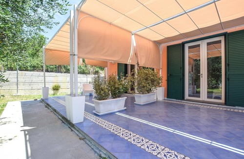 Castellabate House | Stunning home in Castellabate with house sea view