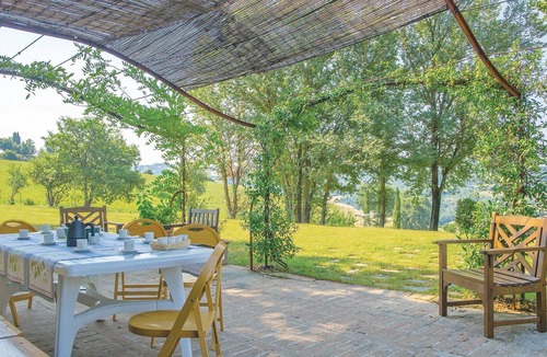 Citerna House | Stunning home in Citerna -PG-