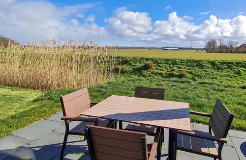 Den Oever House | Stunning home in Den Oever with WiFi